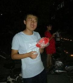 吃瓜求婚,他用创意求婚赢得芳心